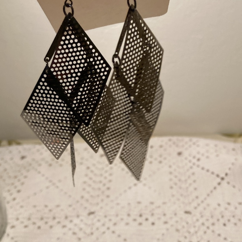 4” dangle metal earrings - Picture 3 of 4